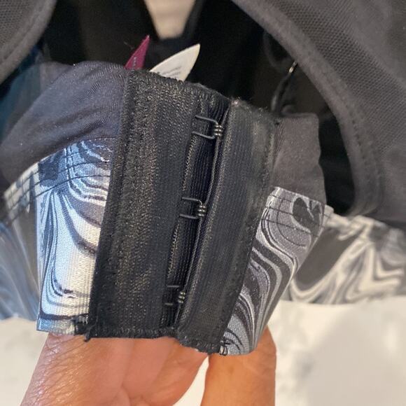 Adore Me ADORE ME Micah Couture High Impact Sports Bra Camouflage size 38G - Picture 5 of 6